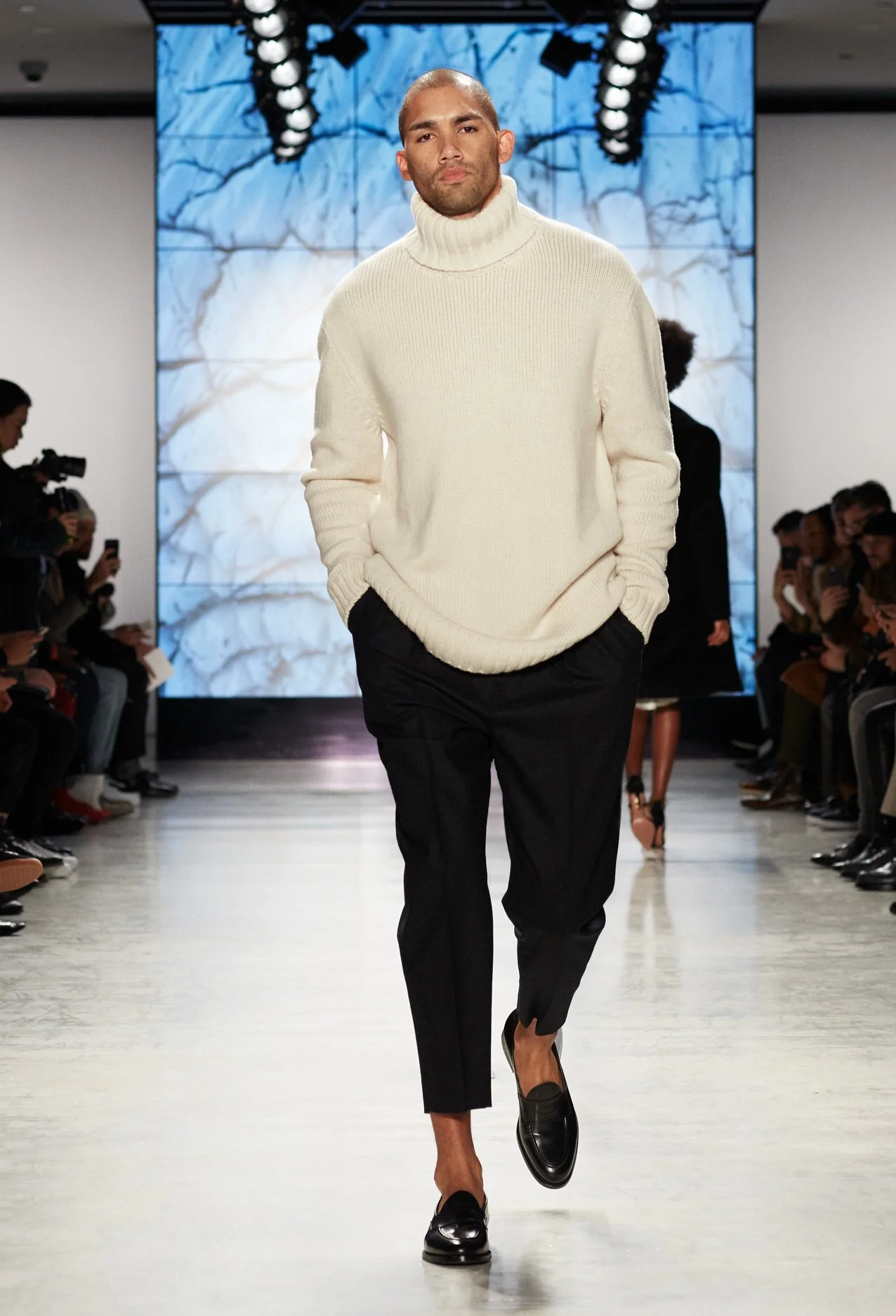 Deveaux_FW17_Look_13.jpg
