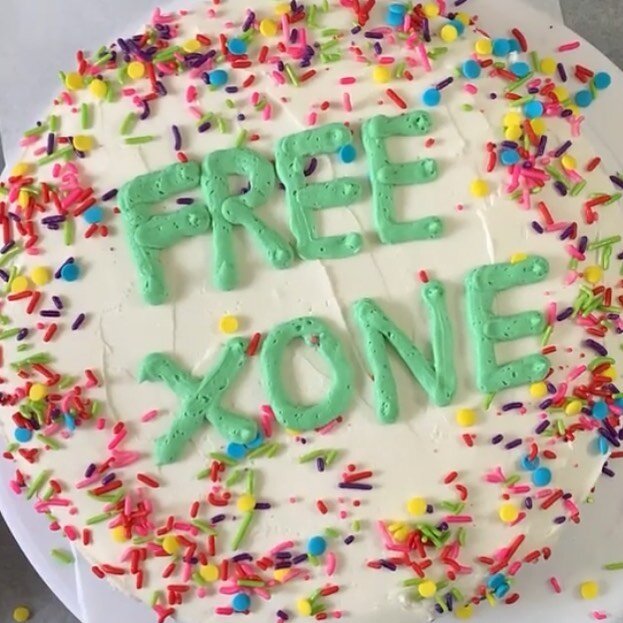 how cute is this free xone cake by @turnip.bby? 🌷