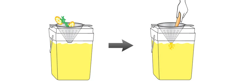 Next, place a metal strainer in the mixing bucket and muddle any remaining slices. This technique will ensure that no pieces end up blocking the spigot later.