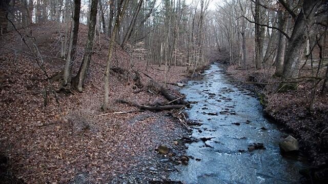 Beautiful creeks and rivers flow through the town of shale Hollow. We’re thankful for the natural beauty this town offers.
.
.
.
.
#webseries #youtubeseries #youtube #indiefilm #indiemovie #independentfilm #filmmaking #moviemaking #suspensefilm