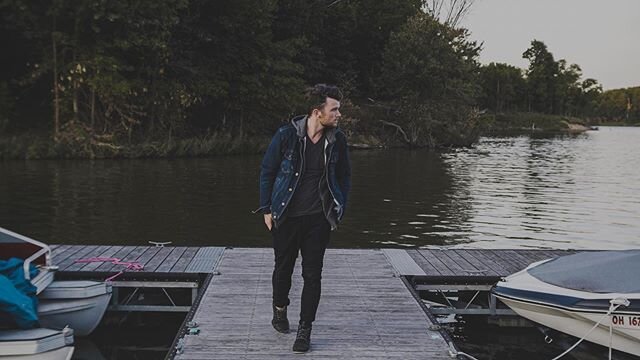@ashalexanderyoung loves this town. But definitely doesn’t fit in.
@ianqmccue is playing the leading role of Ash in the show!! (Fun fact, he also wrote it)
Give the page a follow as this Velo Kid goes on the craziest and scariest adventure of
