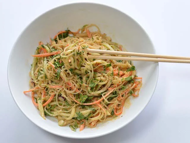 Almond Lime Noodle Bowl (Raw) 