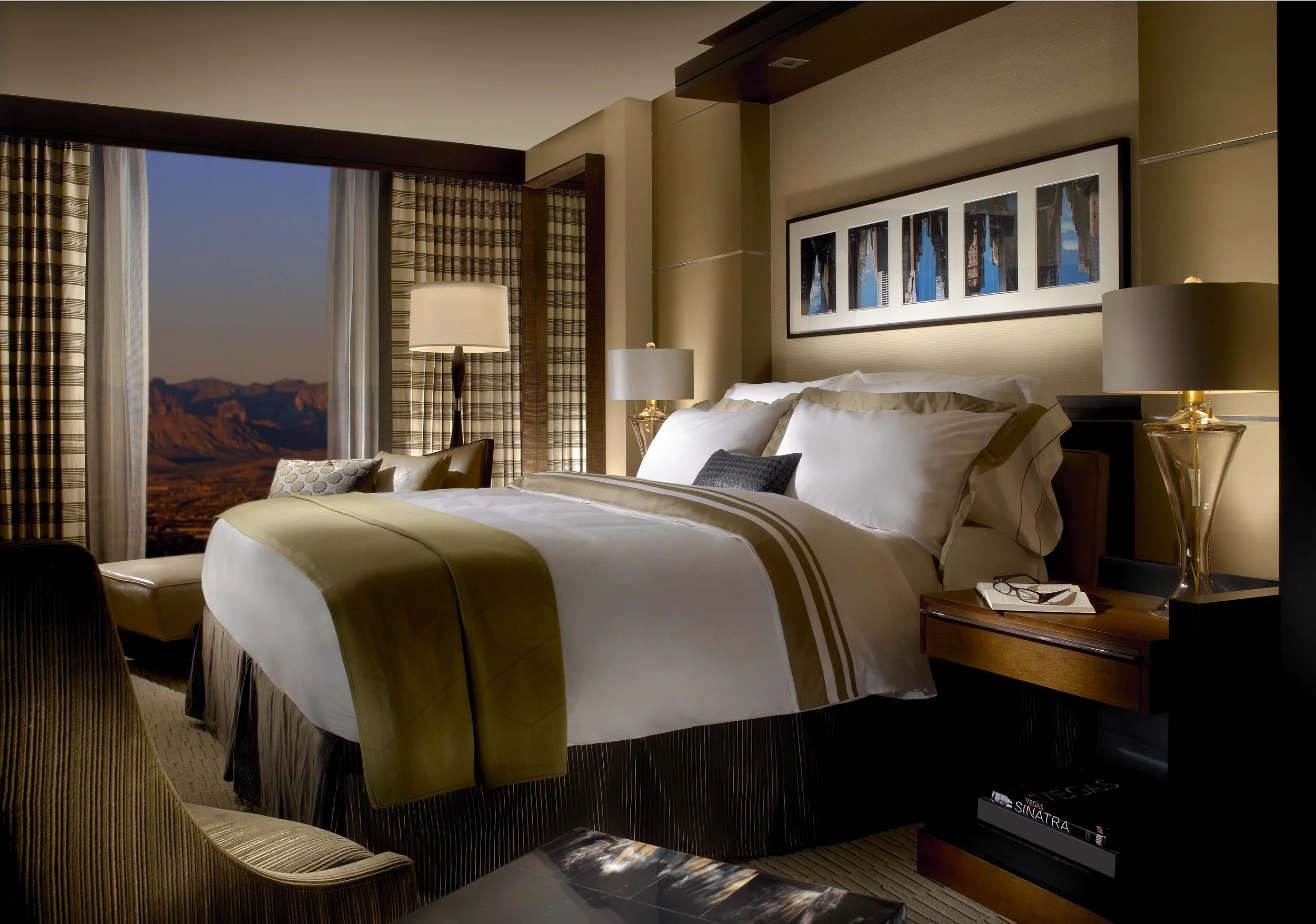 FBOneBedBedroom .jpg