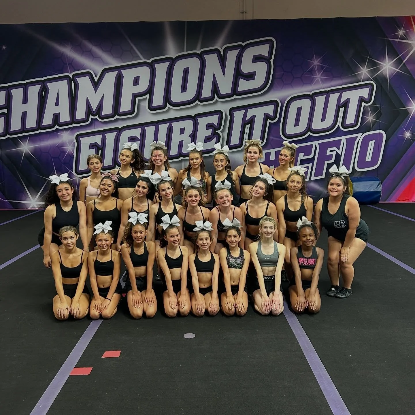 Lucky in pink, bet on BLUSH! 💋🎰 We&rsquo;re excited to take on the small senior 2 division and can&rsquo;t wait to see what these girls accomplish this season. It&rsquo;s going to be a great year with the Blushies 🩷🎱