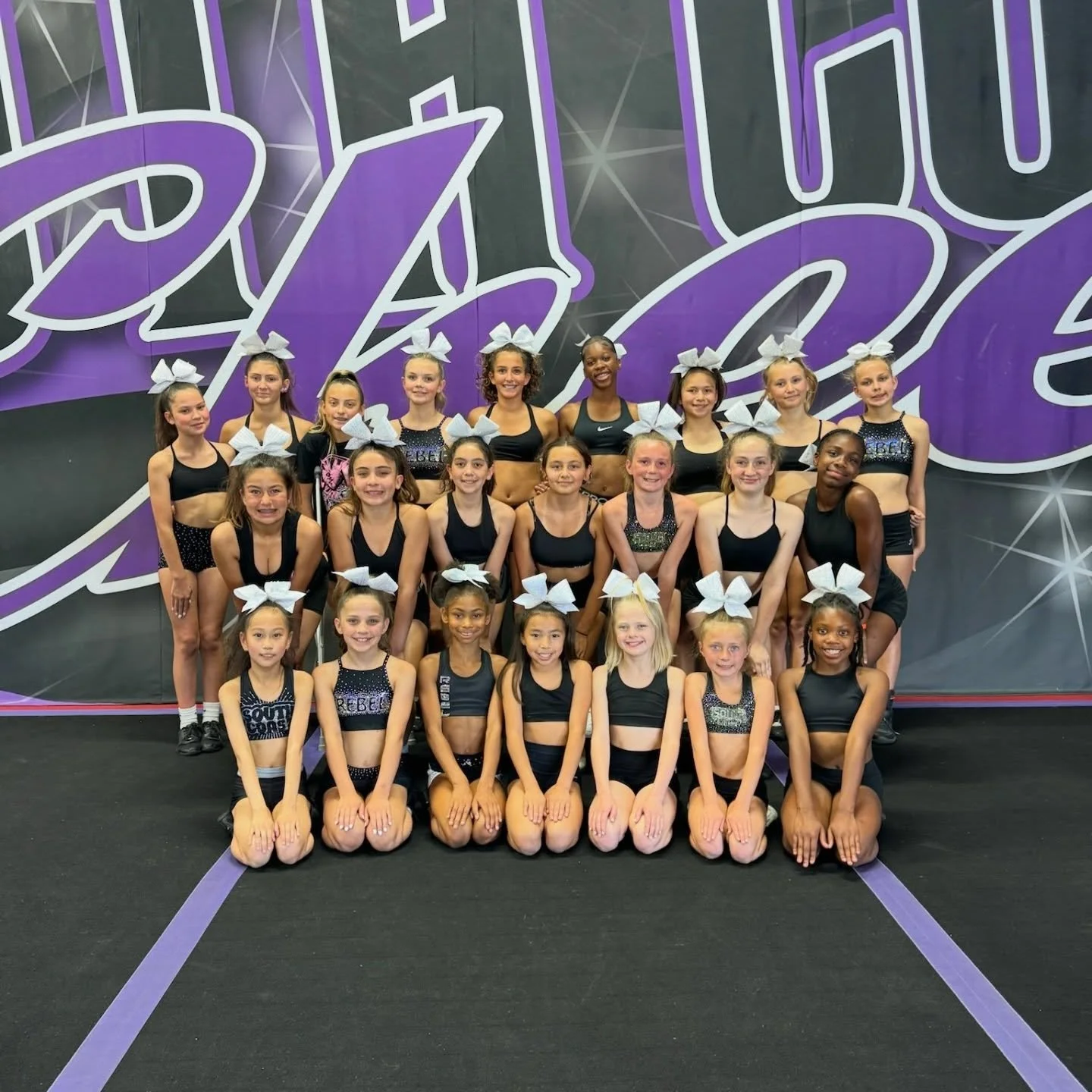 Aqua is ready for a FIGHT! These navy seals are working hard and getting down to business in the youth flex level 3 division this season. Trust us, you don&rsquo;t want it with these Aqua baddies! 🪖🩵