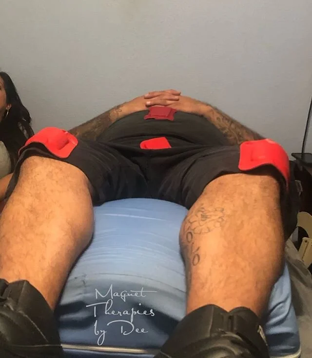 Biomagnetism is an alternative therapy that uses magnets to help balance your pH ~ Biomagnetismo es una terapia natural que utiliza imanes para equilibrar el pH del cuerpo. #biomagnetismo #biomagnetism #magnettherapy #magnettherapiesbydee