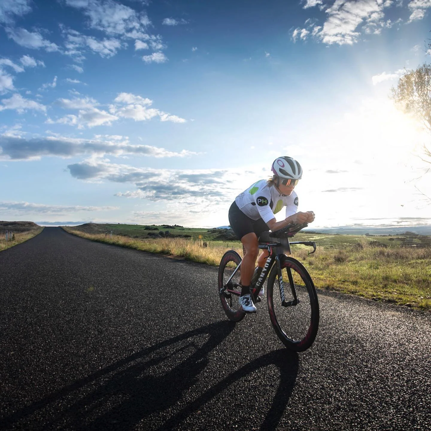For #TimeTrialTuesday I&rsquo;m throwing back to 2020, before the world changed, when everything was so simple, doing my own thing out in country Australia 🇦🇺 📷 @daletravers &bull; Head over to @timberkel and join his #TTTComp to win some cool pri