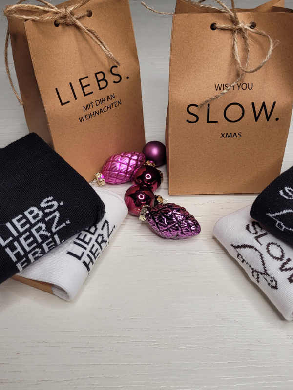 Weihnachtsset: Kuschelsocken & nachhaltige Verpackung – Perfekt!