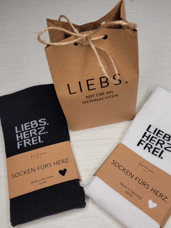 Weihnachtsset: Kuschelsocken & nachhaltige Verpackung – Perfekt!