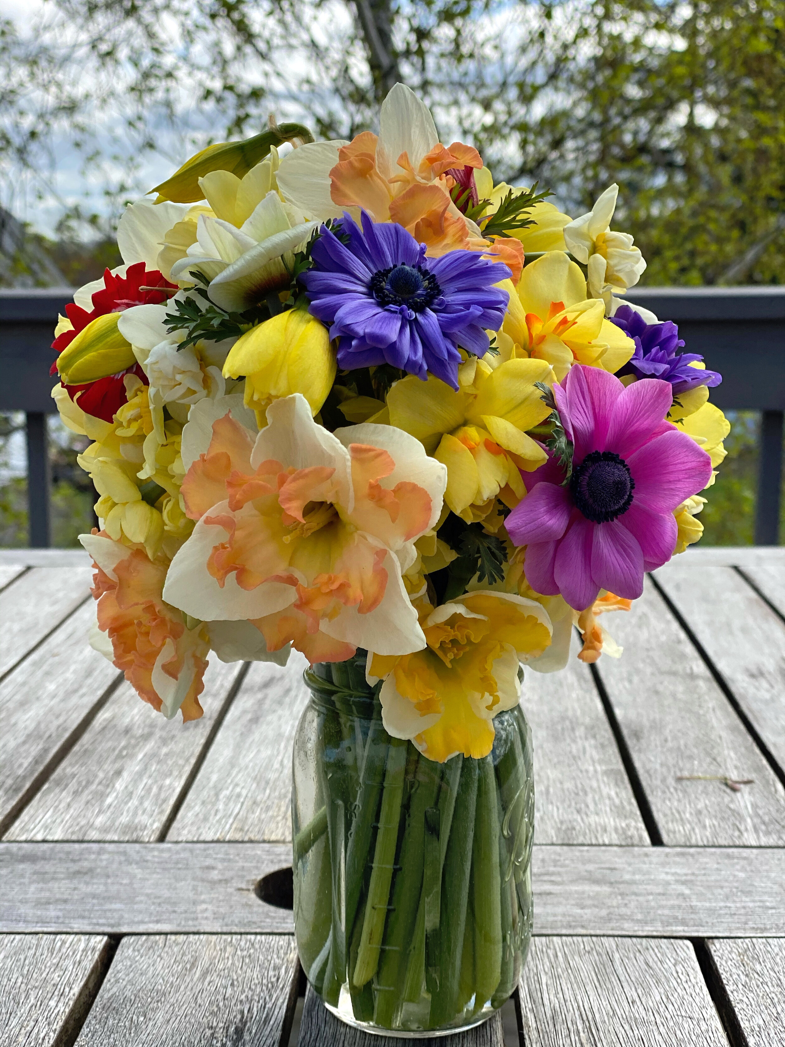 Spring Pint Jar Bouquet