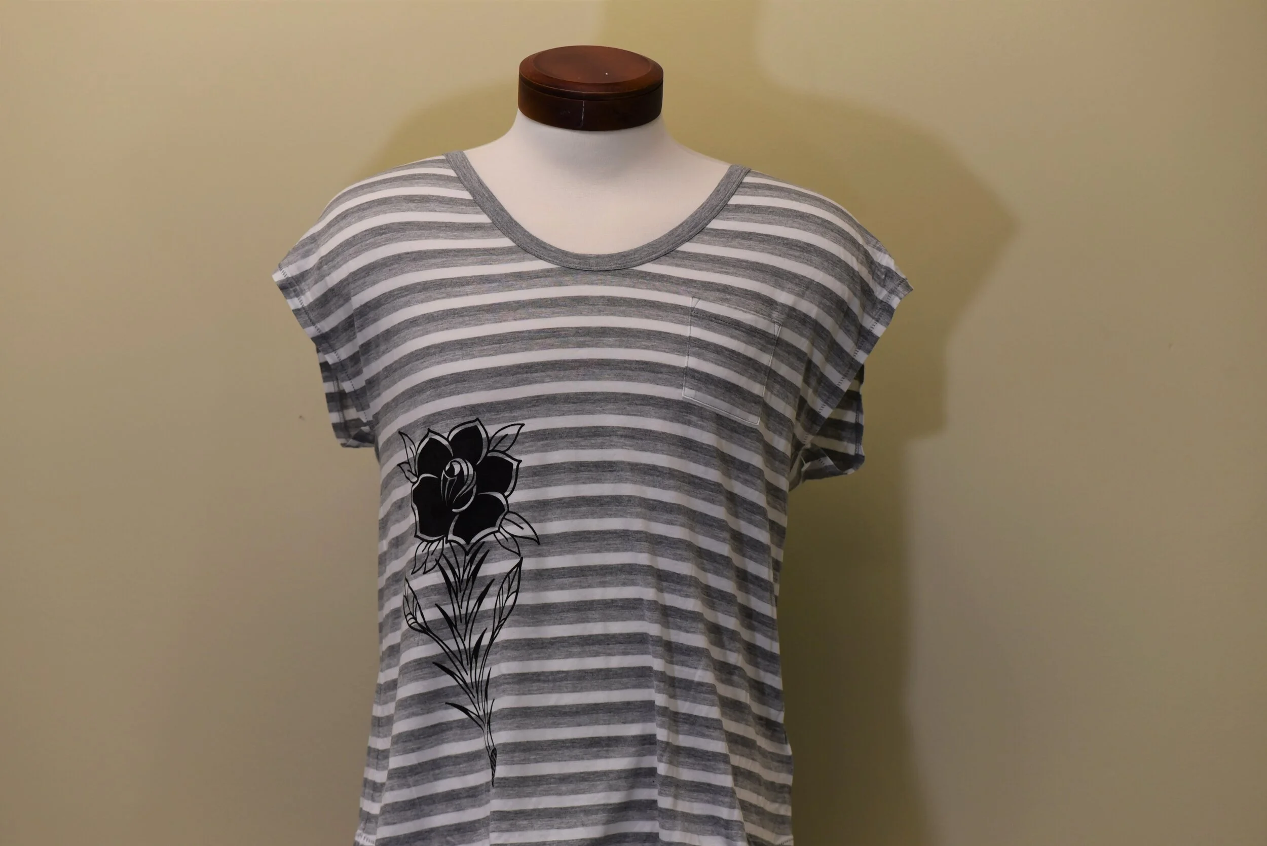 Rose wide stripe t.jpg