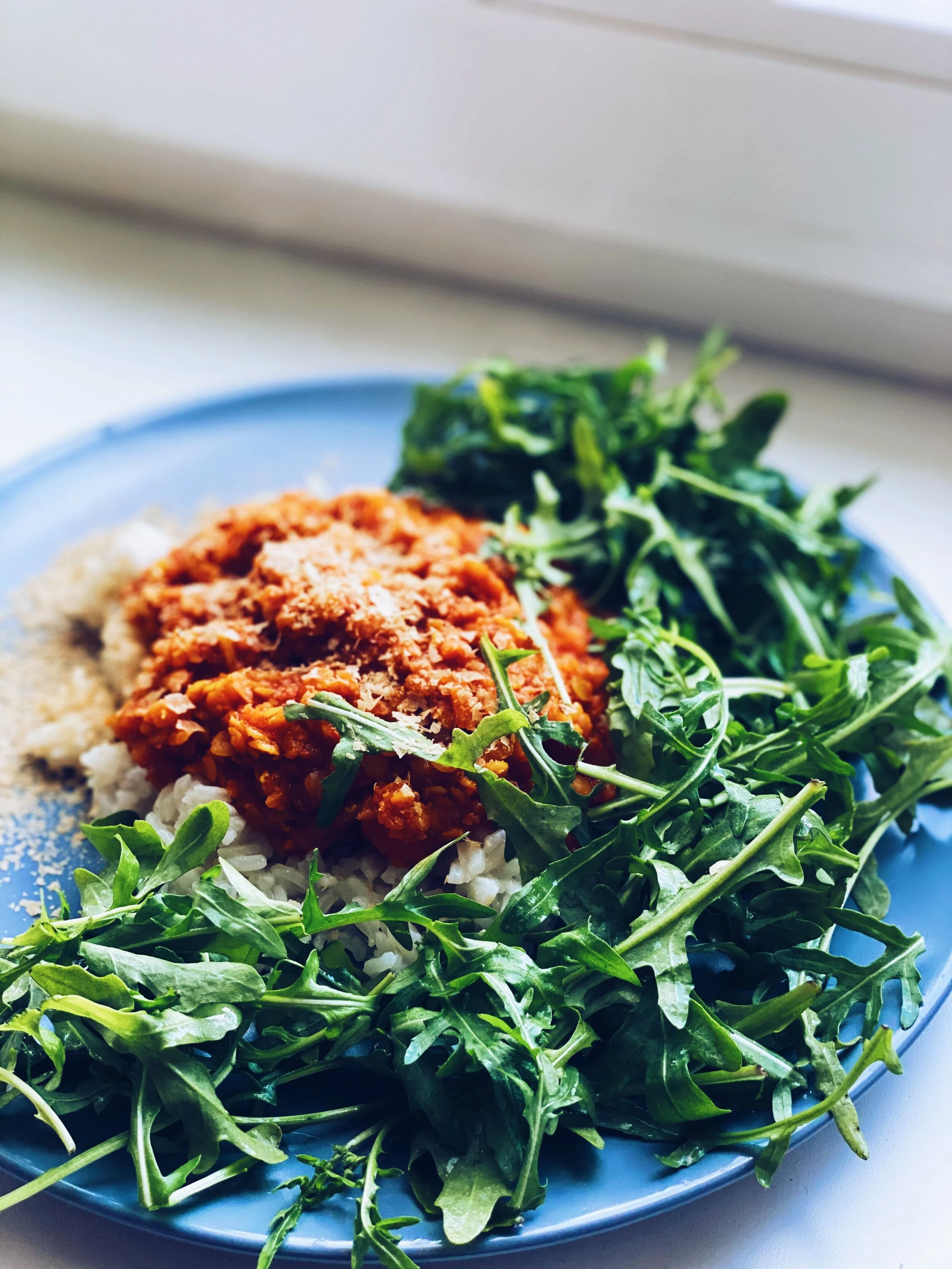 Vegāniskā sarkano lēcu mērce