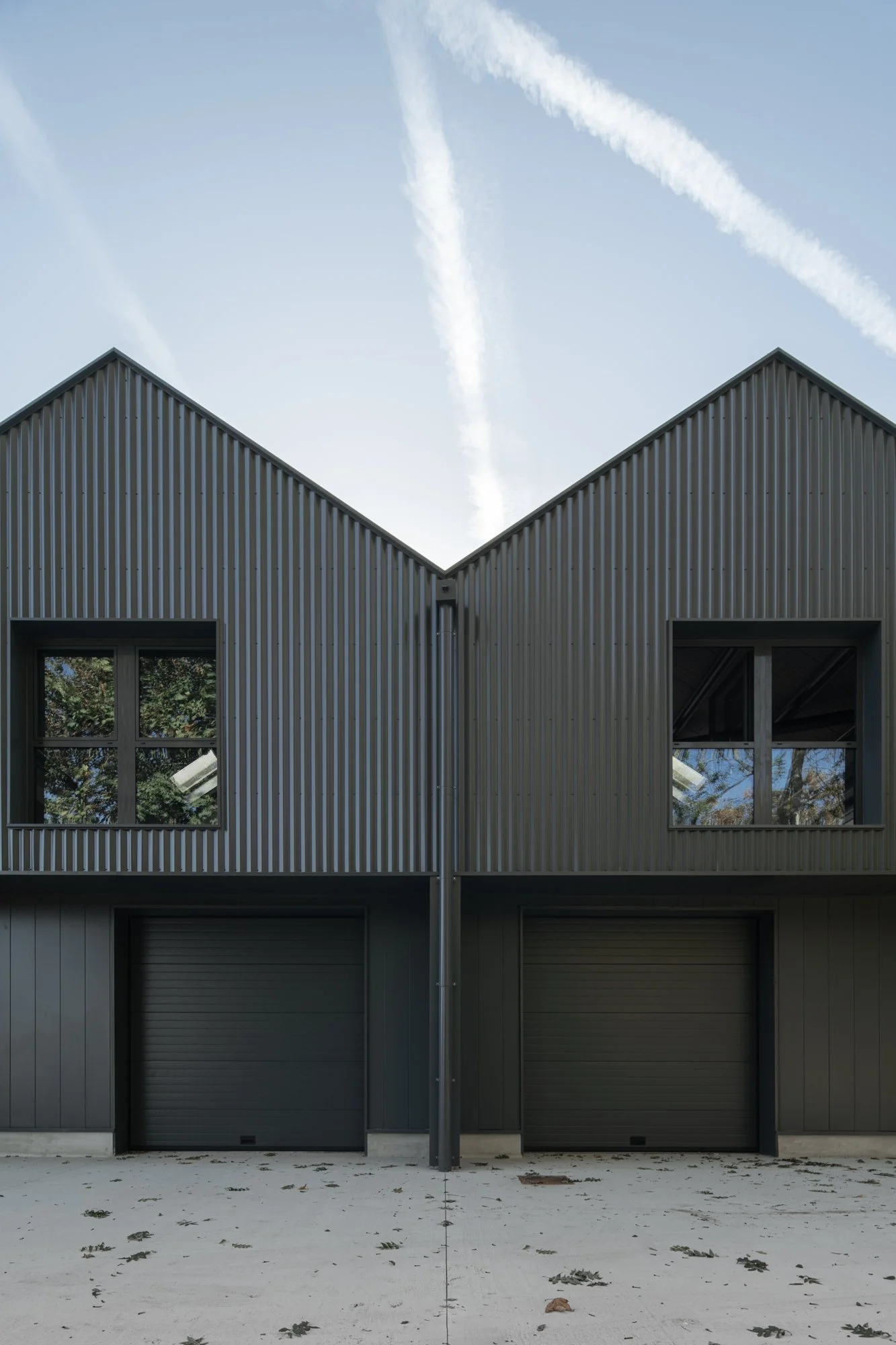  Projet de 26 locaux artisanaux réalisés par l’agence  plusfx Architecture + Design  