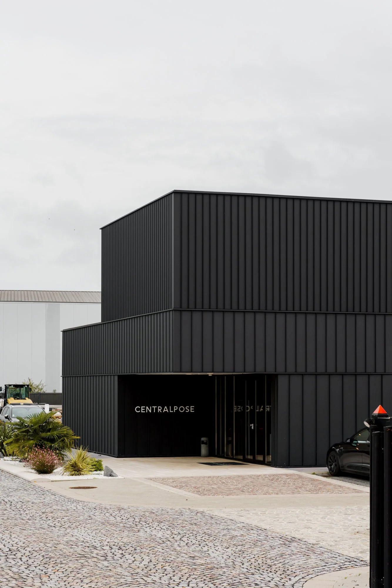  Projet bureaux réalisé par l’agence  plusfx Architecture + Design  