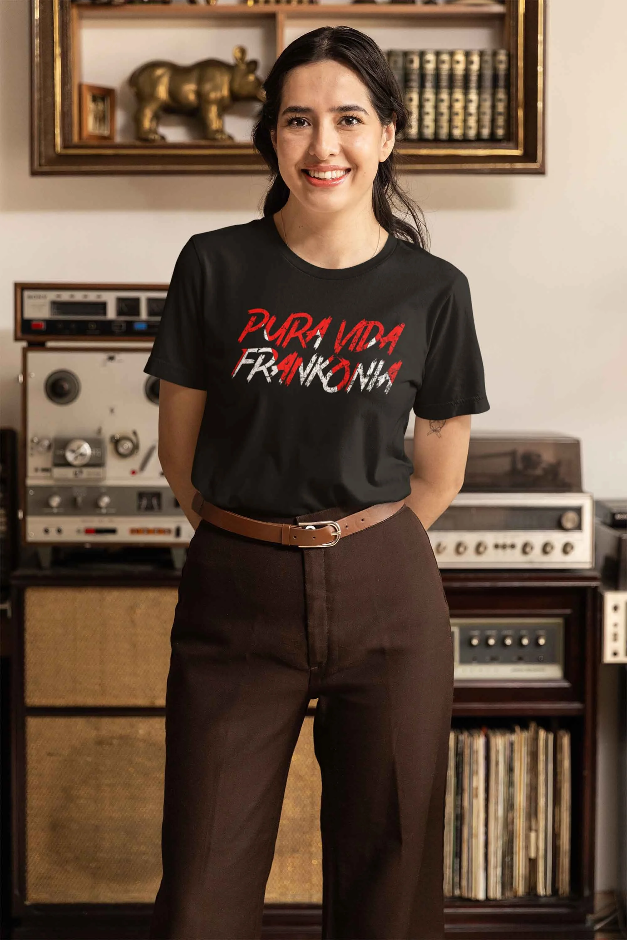 mockup-shirt_pura vida frankonia_01.jpg