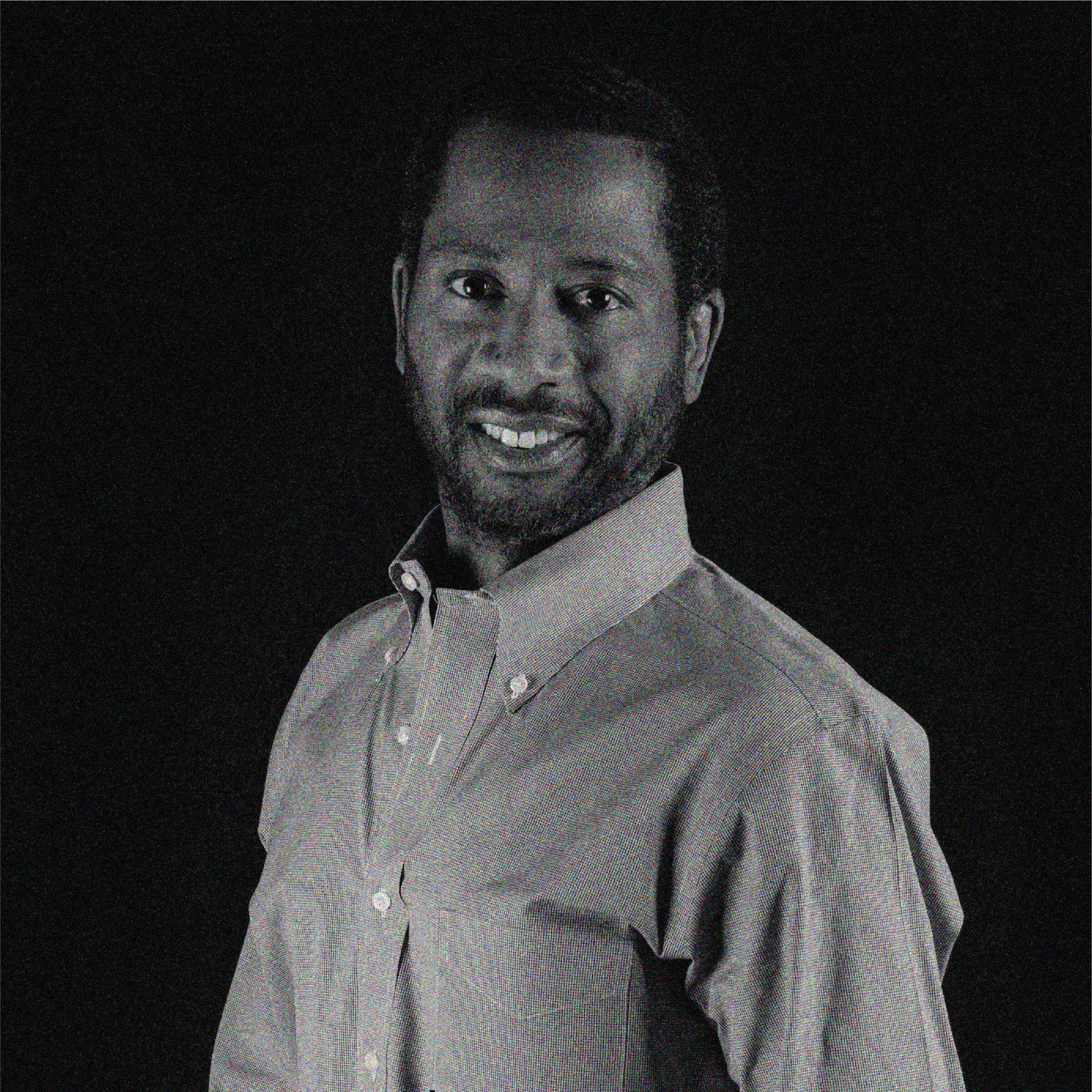 P2020_Edited Headshots-18.jpg