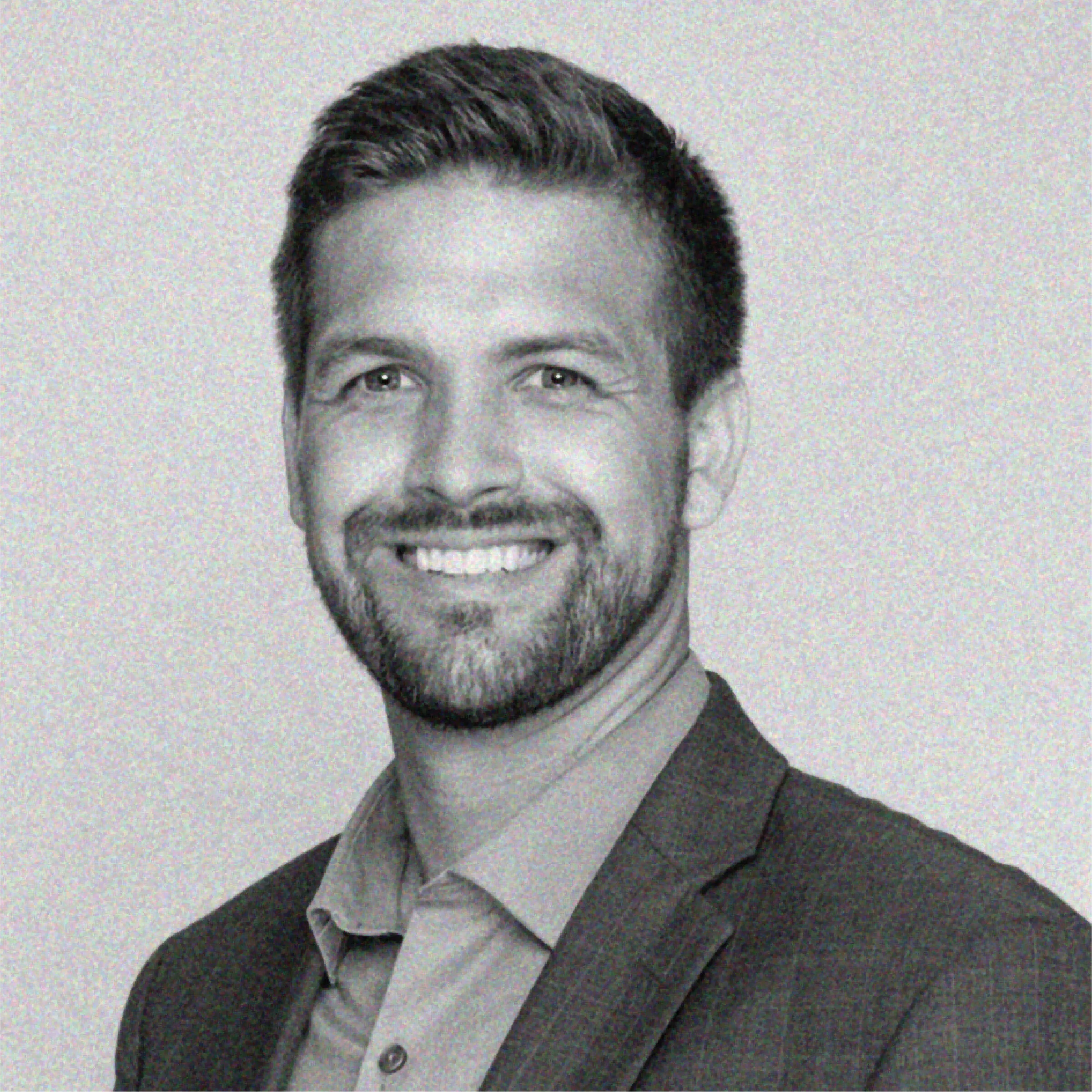 P2020_Edited Headshots-38.jpg