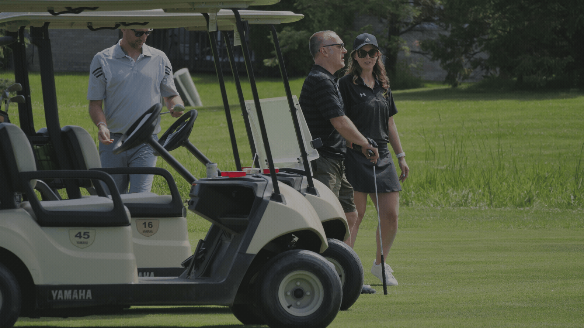 Blue Minimalist Vacation Vlog Youtube Intro.gif