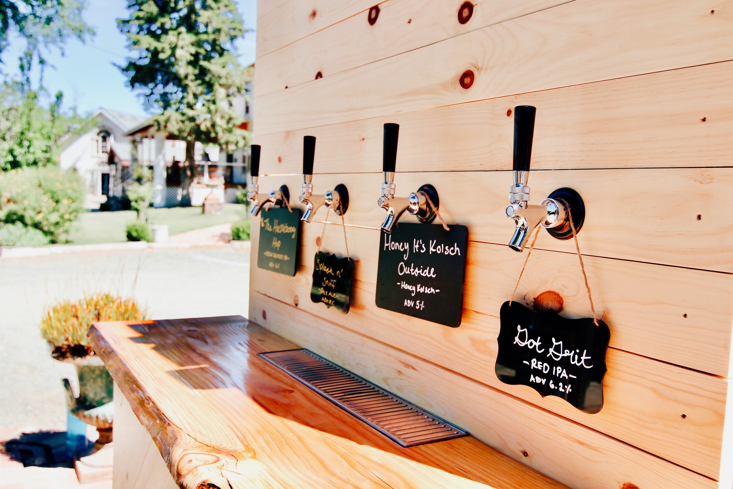 Tip Top Taps • Mobile Bar
