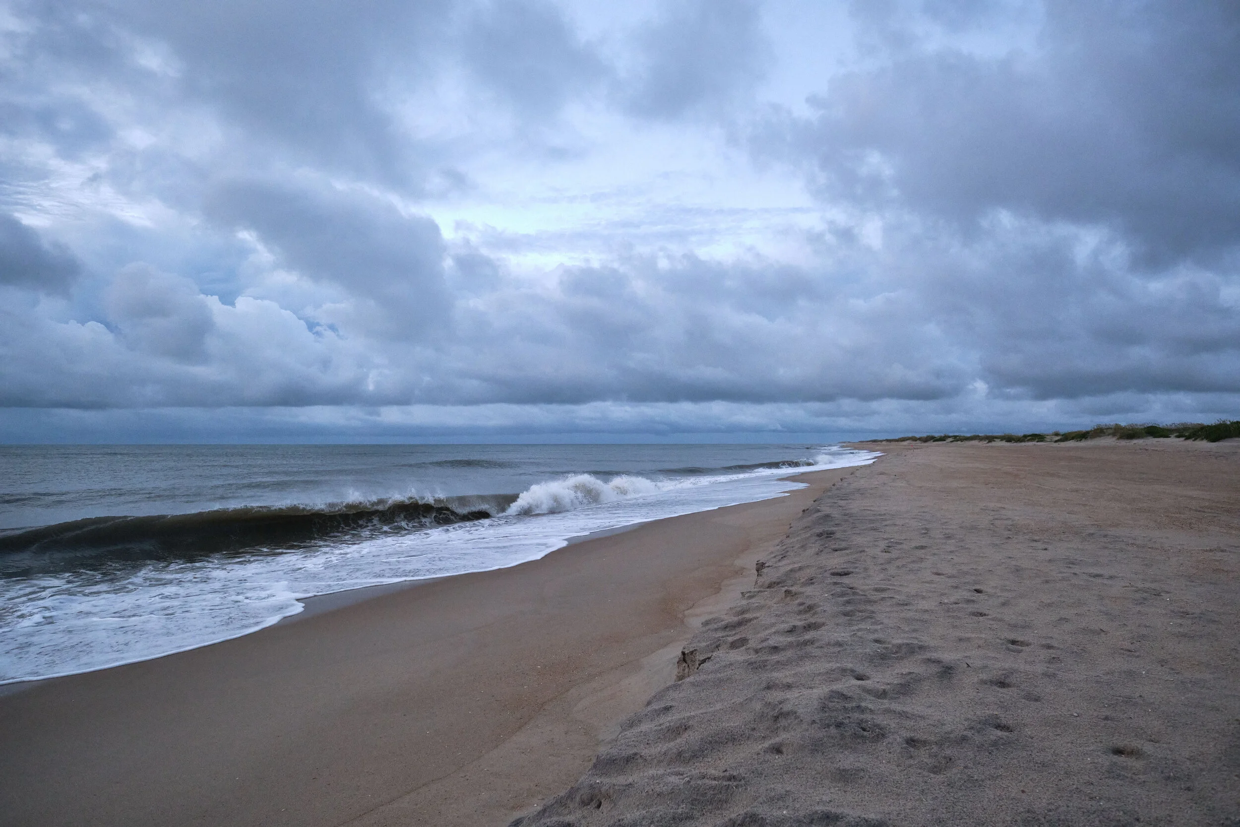 Beach Waves  3 smDSCF6525 copy.jpg