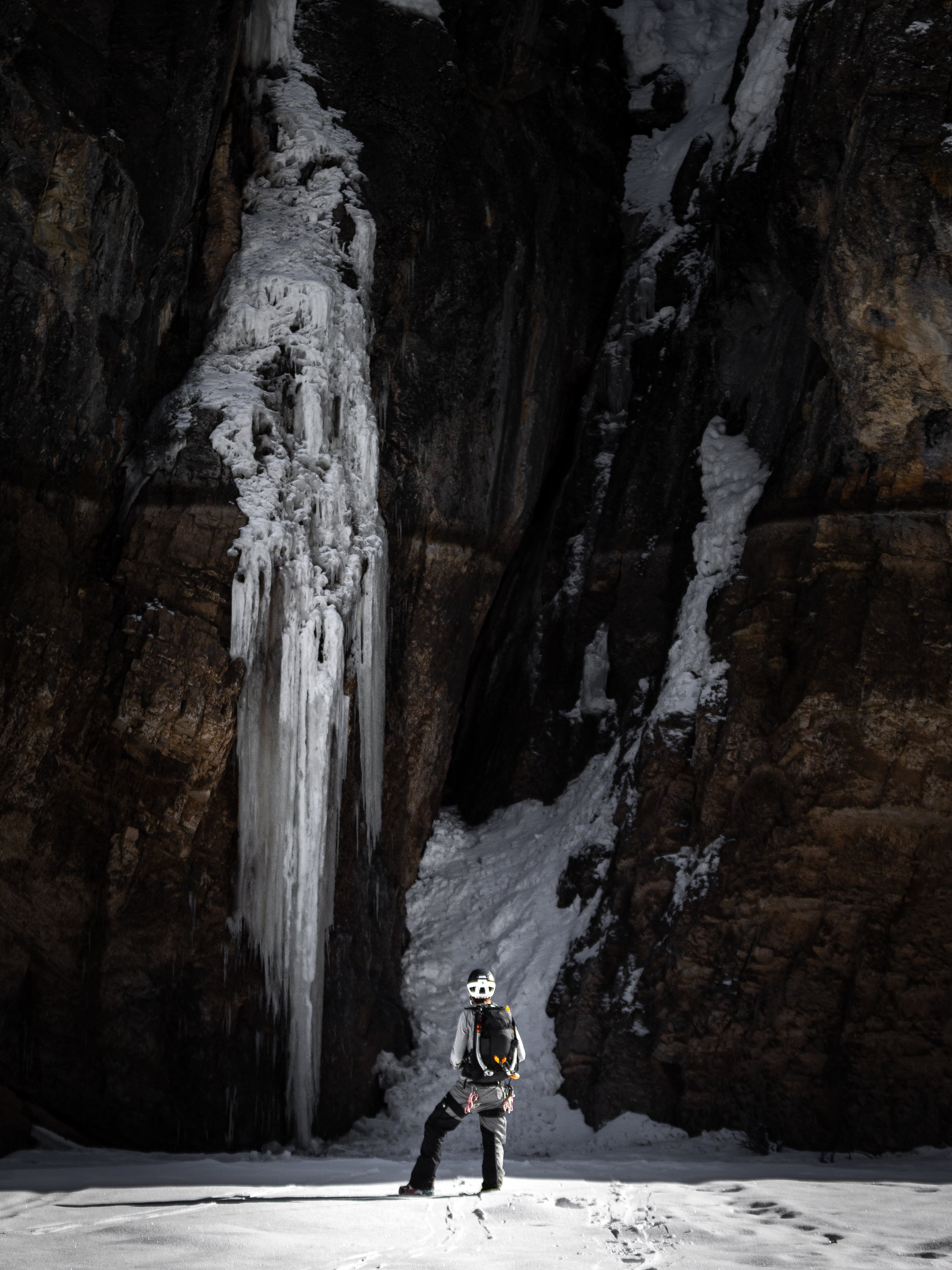 20230311IceClimbing-11.jpg