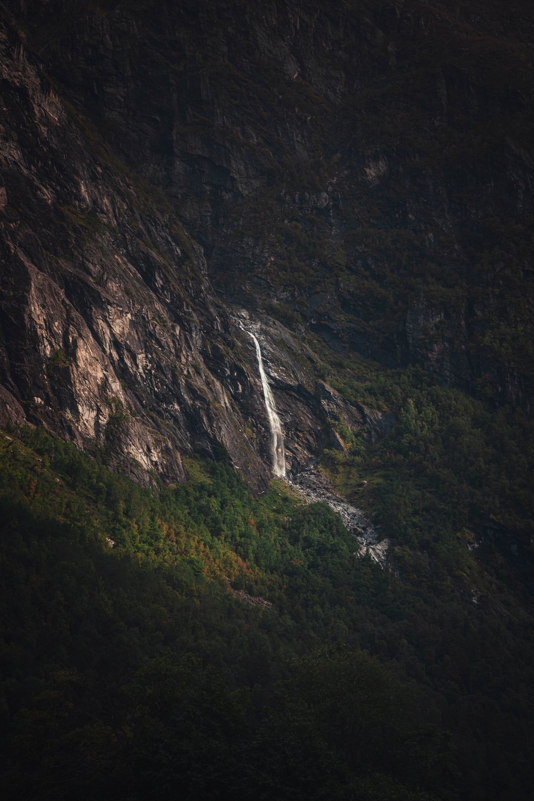 #photography #landscape #Norway #visitnorway #photographer #travel @visitnorway #norge #nature #roamtheplanet⁣ #travelphotography #travelphotographer #sunset #uniquenorway #summer #autumn #fjord #moody #sunsetlovers #sony #SonyNordic @sony.nordic #to