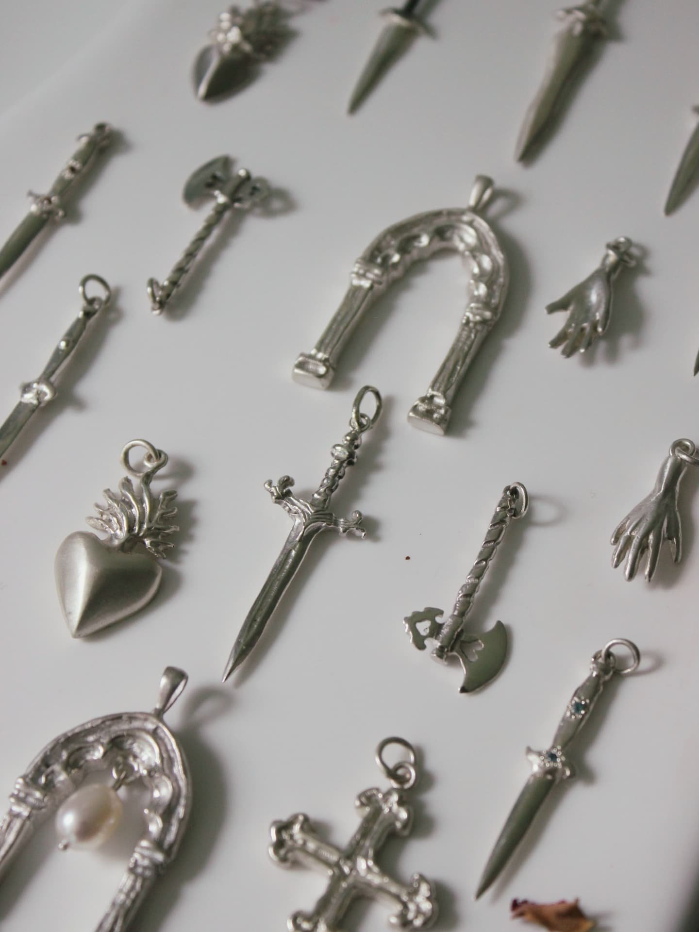 1️⃣ more week until the studio reopens!! Thanks for everyone who has ordered while I've been away, it means a lot that you're willing to wait a little extra for your treasures 🫶🏻

Swipe &gt;&gt; for some completely non-jewellery related UK adventur