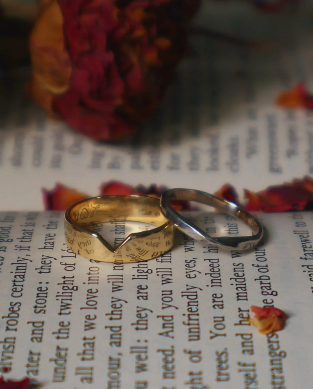 Bespoke ring set - 9ct yellow gold fitted band, 18ct white gold twist band.