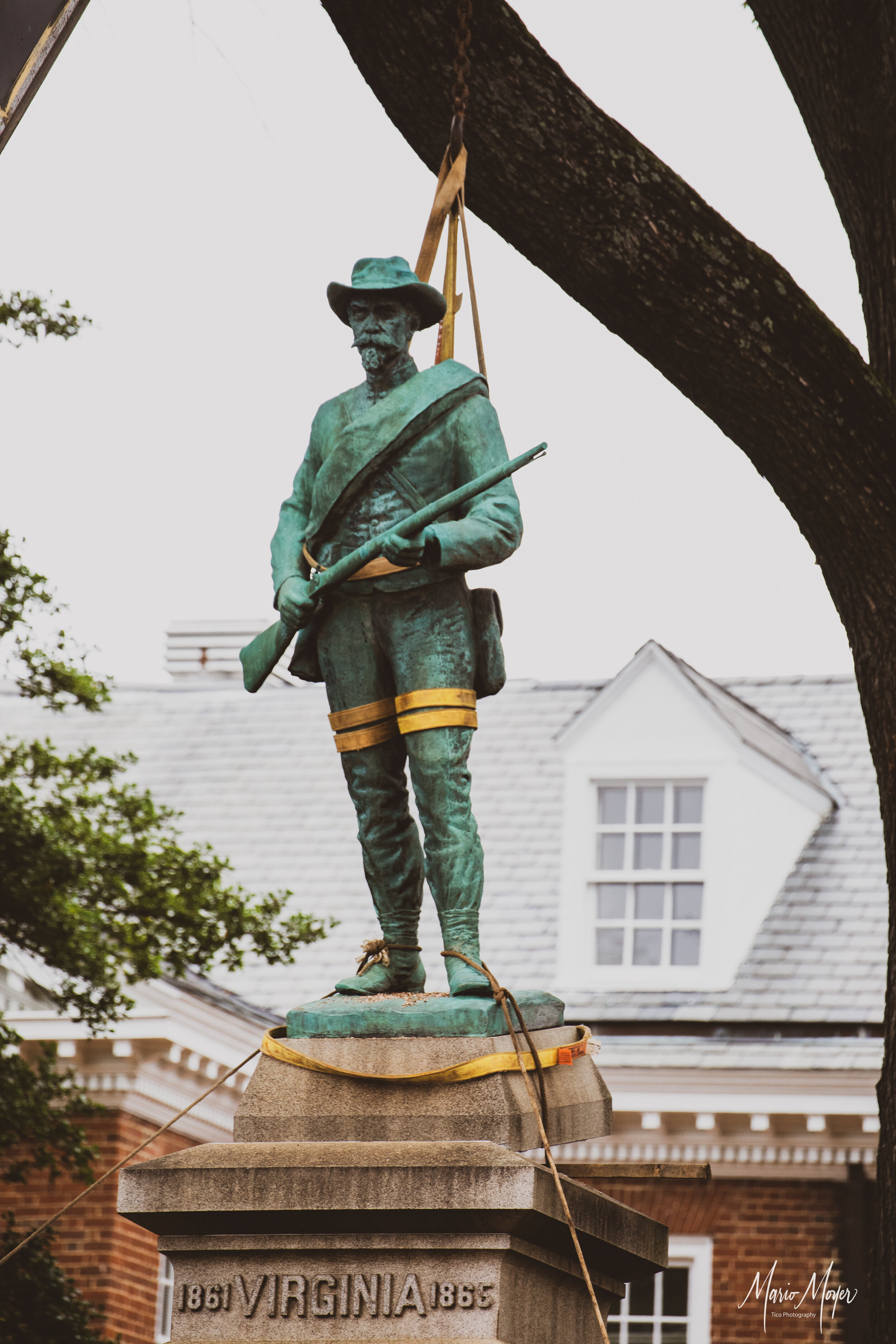 Statue Removal Alb-3.jpg