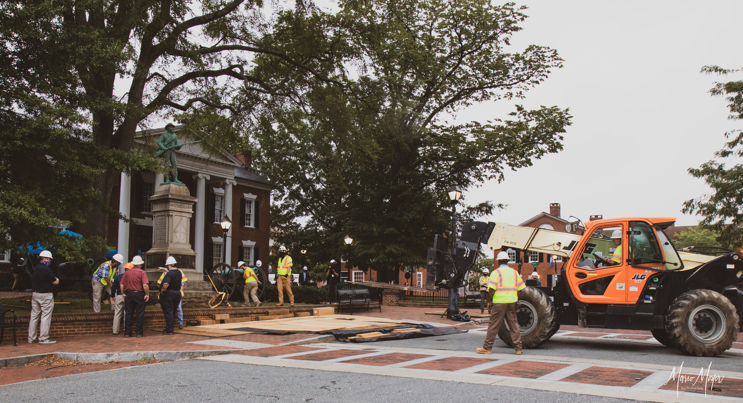 Statue Removal Alb-6.jpg