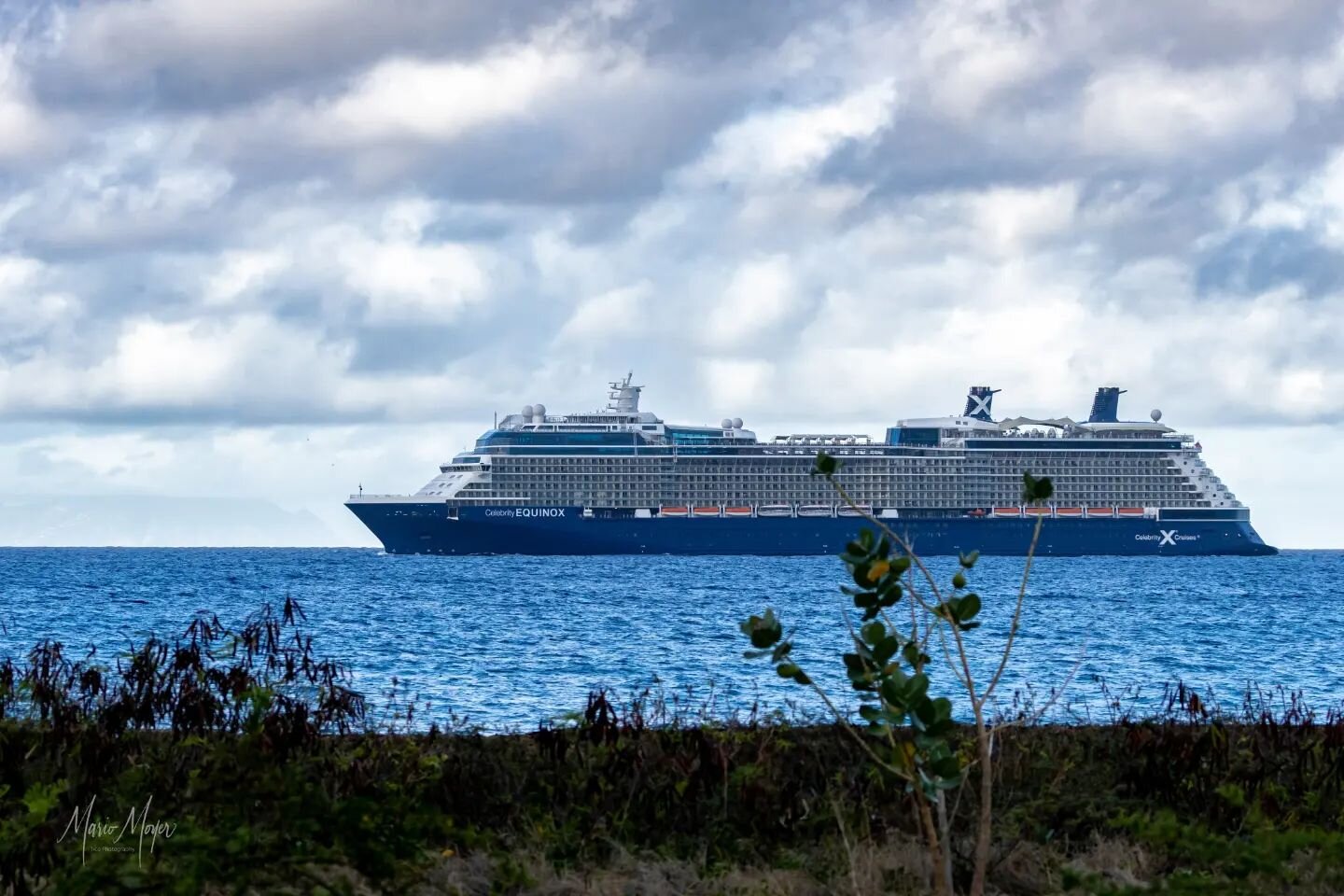 Boats, boats, and more boats!  As our  view to the water was facing where the ships went into the port in Philipsburg there was always something passing in the water. 
Rnjoy!
.
.
.
.
.
#ship #ships #boats #ferryboat #cruiseship #cruiseships #royalcar