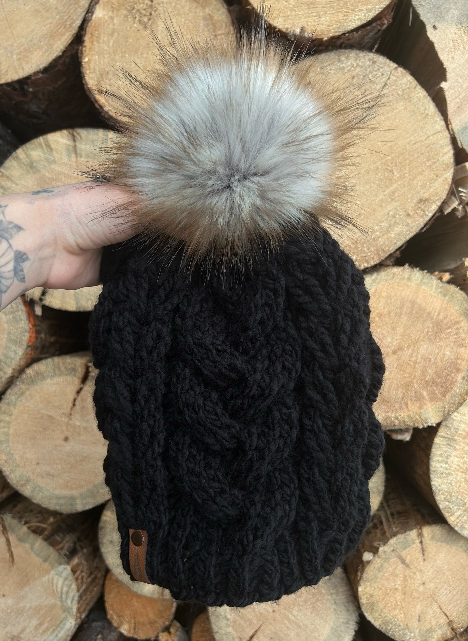 Black Acrylic Blend Ammil