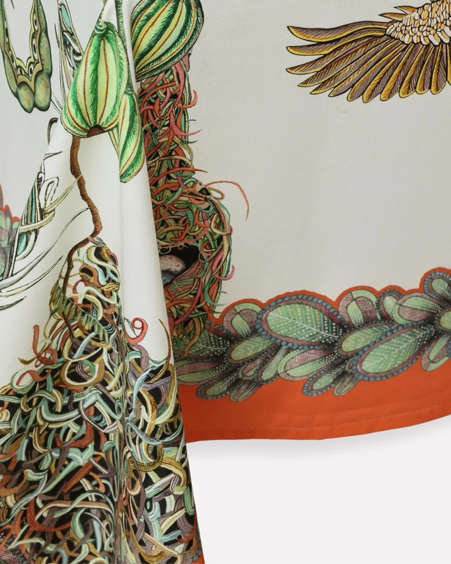 Thanda Nests Tablecloth in Parakeet 🤩🤩🤩