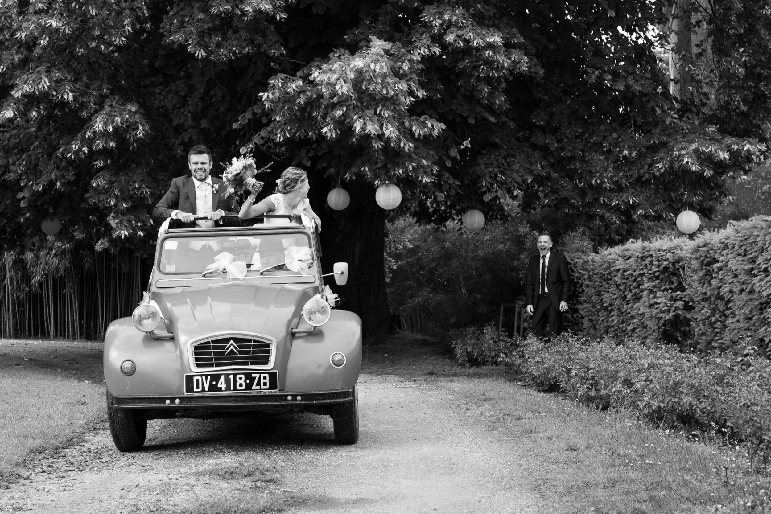 Puyrigaud photographe mariage wedding photographer 2CV