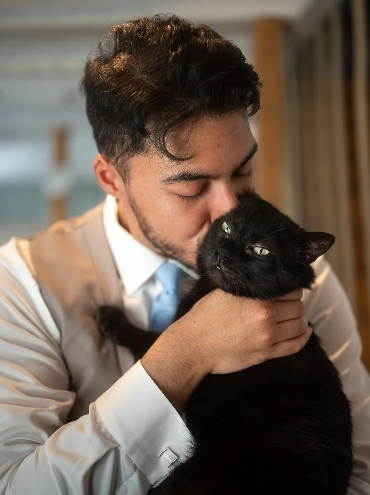 &Ccedil;a manque de chat mignon par ici (mignon ou pas&hellip;)

Mourougan et le seigneur de la maison.

#photographelimoges #limoges #chatmignon #frenchweddingphotographer #mariagelimoges
