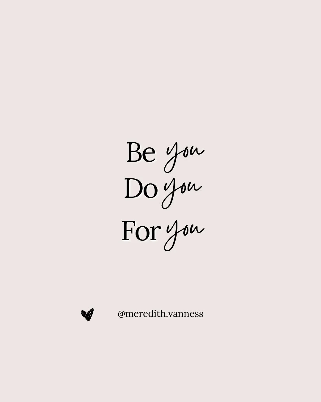 ⁠
Drop a 💓 if you know what I mean here @meredith.vanness⁠
⁠
And don't forget to grab my free October journal promts by commenting 'journal'.⁠
⁠