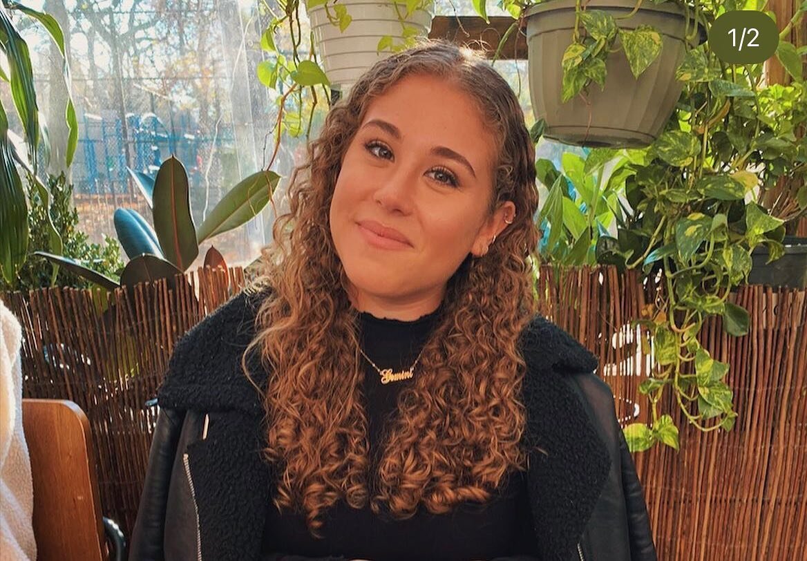 We are so excited to announce a new Food Mood Attitude team member, Alexa Epstein, LMSW! Alexa has her bachelor's in psychology, Master&rsquo;s in social and specialises in areas surrounding interpersonal violence, crisis and trauma work. She has exp