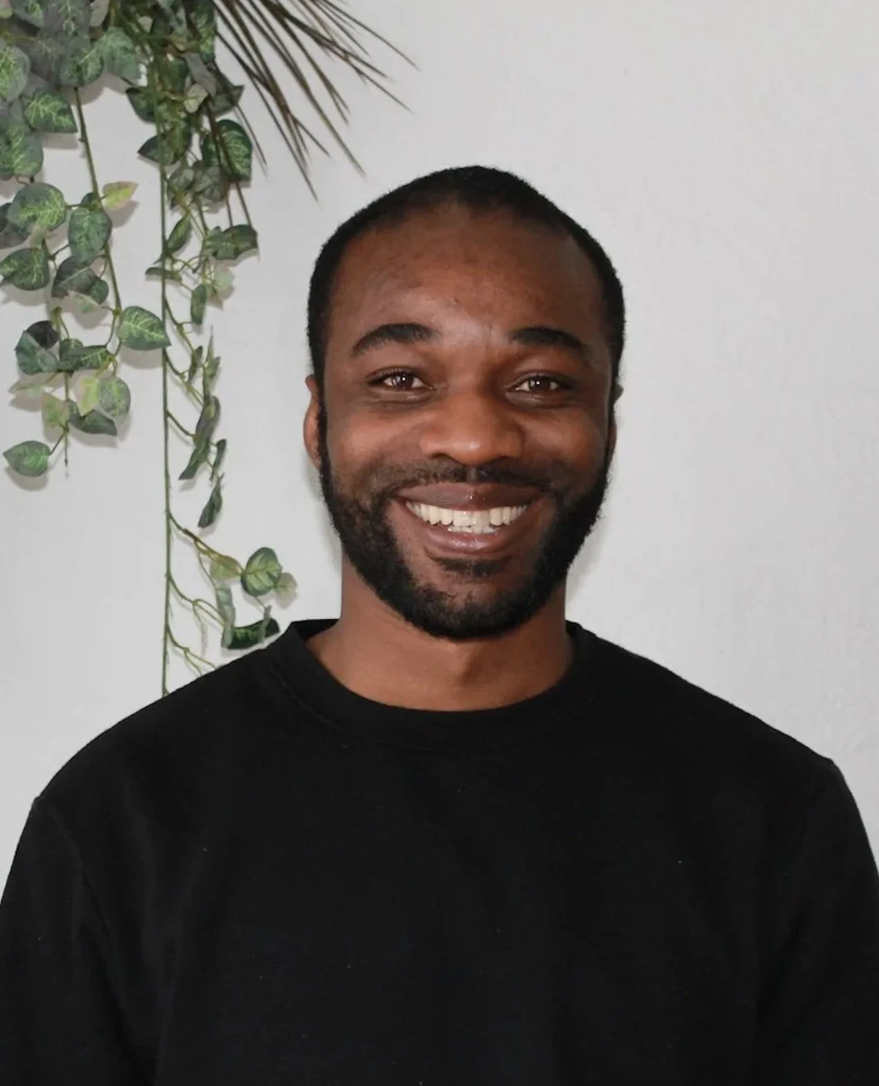 ⭐️ STAFF SPOTLIGHT ⭐️ 
We’re excited to shine a spotlight on one of the many dedicated Part-Time Youth Support Workers here at oneROOF Youth Services. Meet Jeremiah 👋 
"As a Youth Support Worker, I get to walk alongside young people