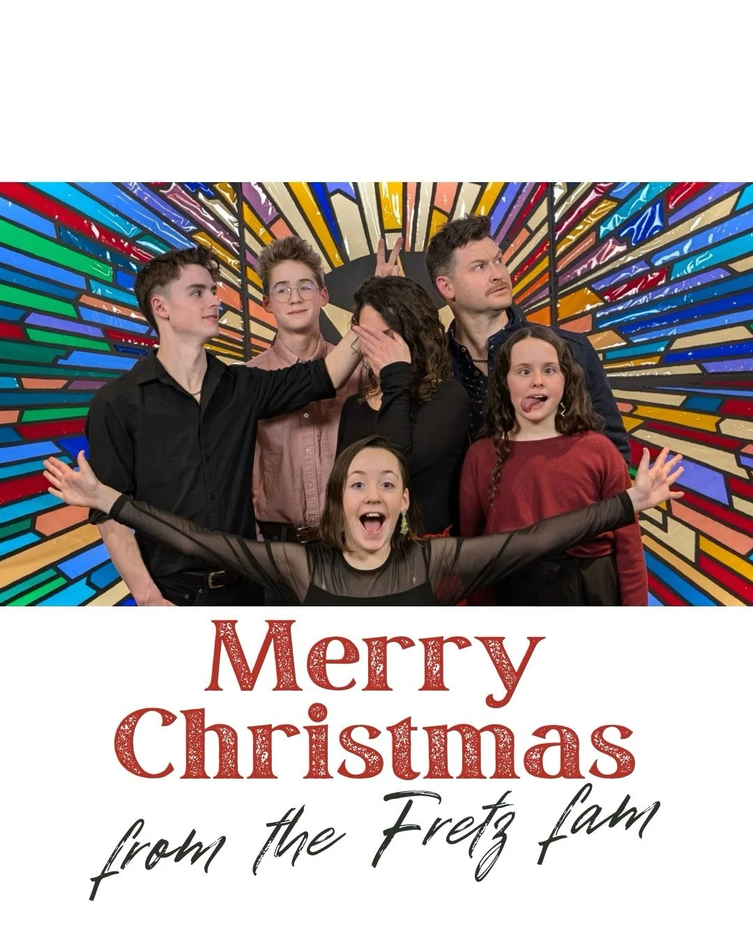 a glimpse into my Christmas&hellip;
📷#1: What happens everytime we try to take a nice family photo
📷#2: my living room: A true picture of how our family celebrates the season. We always attempt to communicate the story of Christmas through creativi