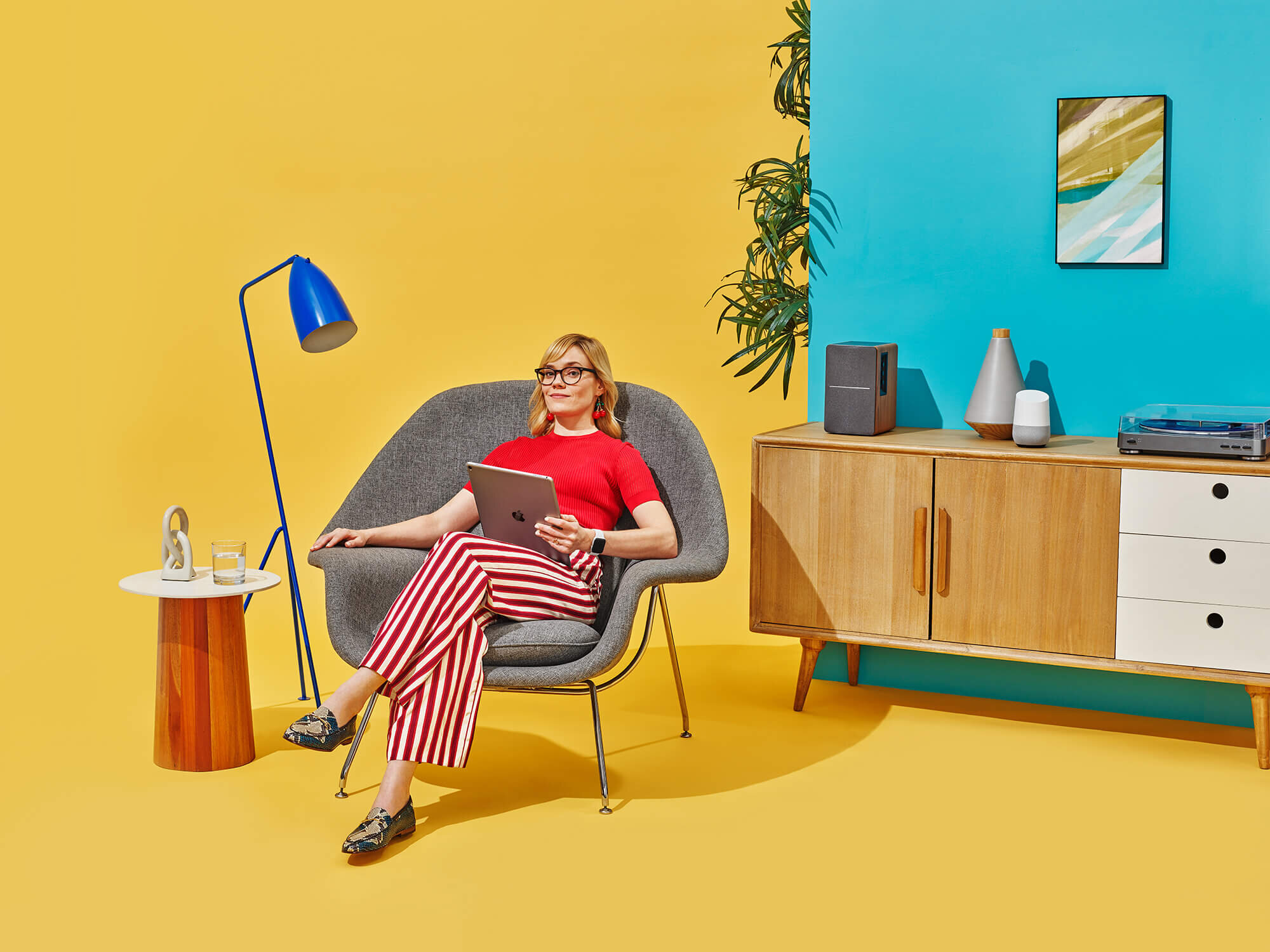 ADOBE_ACROBAT_STILLS_CONNECTEDCHLOE_1_SAND_PORTRAIT_IPADPRO_1311_HS03.jpg