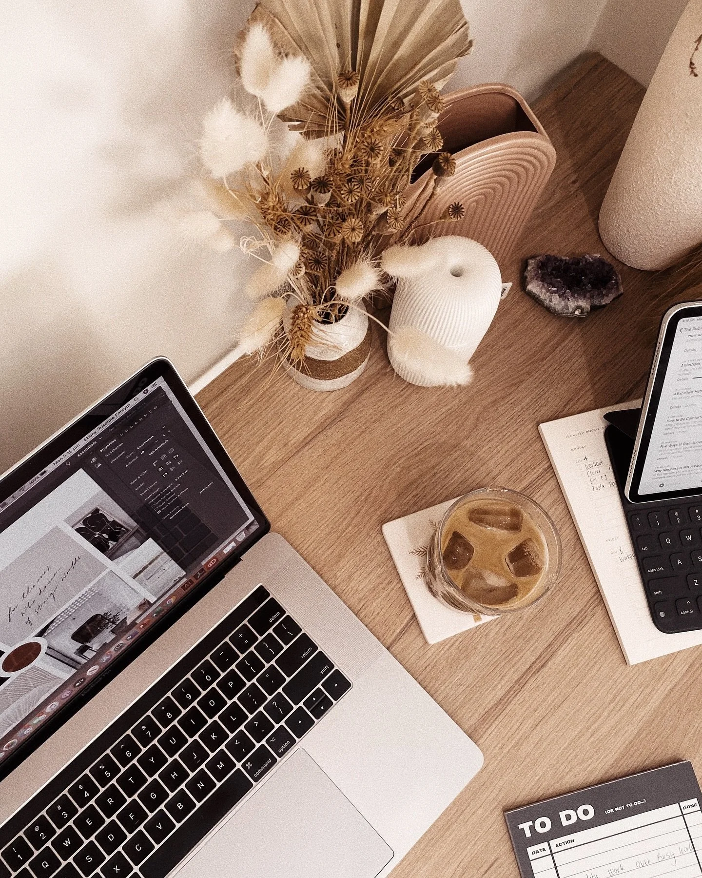Looking at a desk and seeing the potential it holds to be the exact spot where new projects could be created and new ideas could be discovered gives this sense of child-like wonder and creativity that is truly unmatched. ✨💭☺️🔮🩵

#inspiration #desk