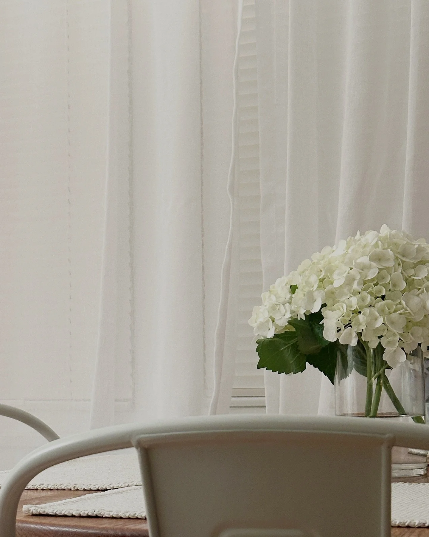 my favorite home accessory 

#hydrangeas #homedecor #cottagecore #coastalliving #flowers