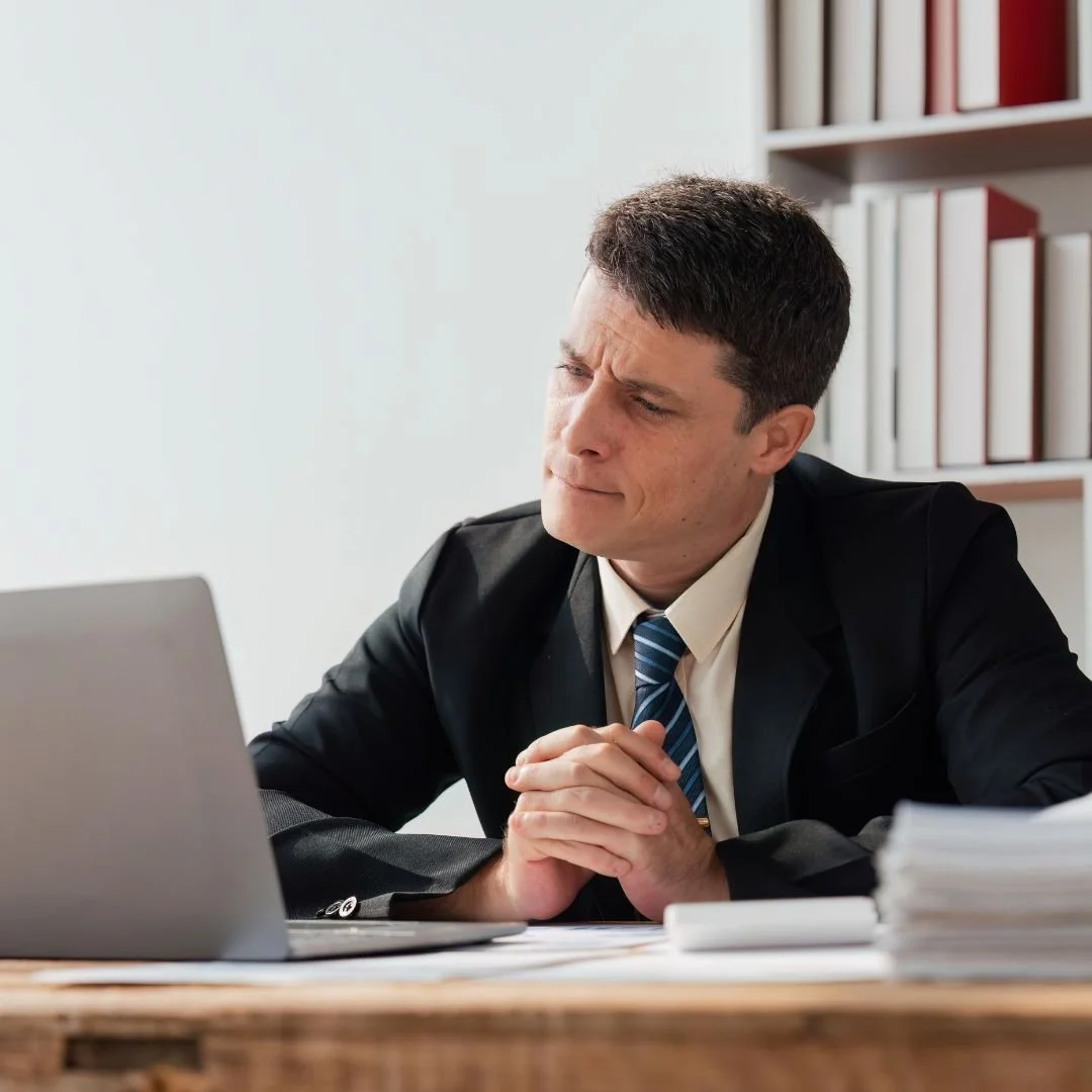 adhd-distraction-and-focus-challenges-at-work.jpg
