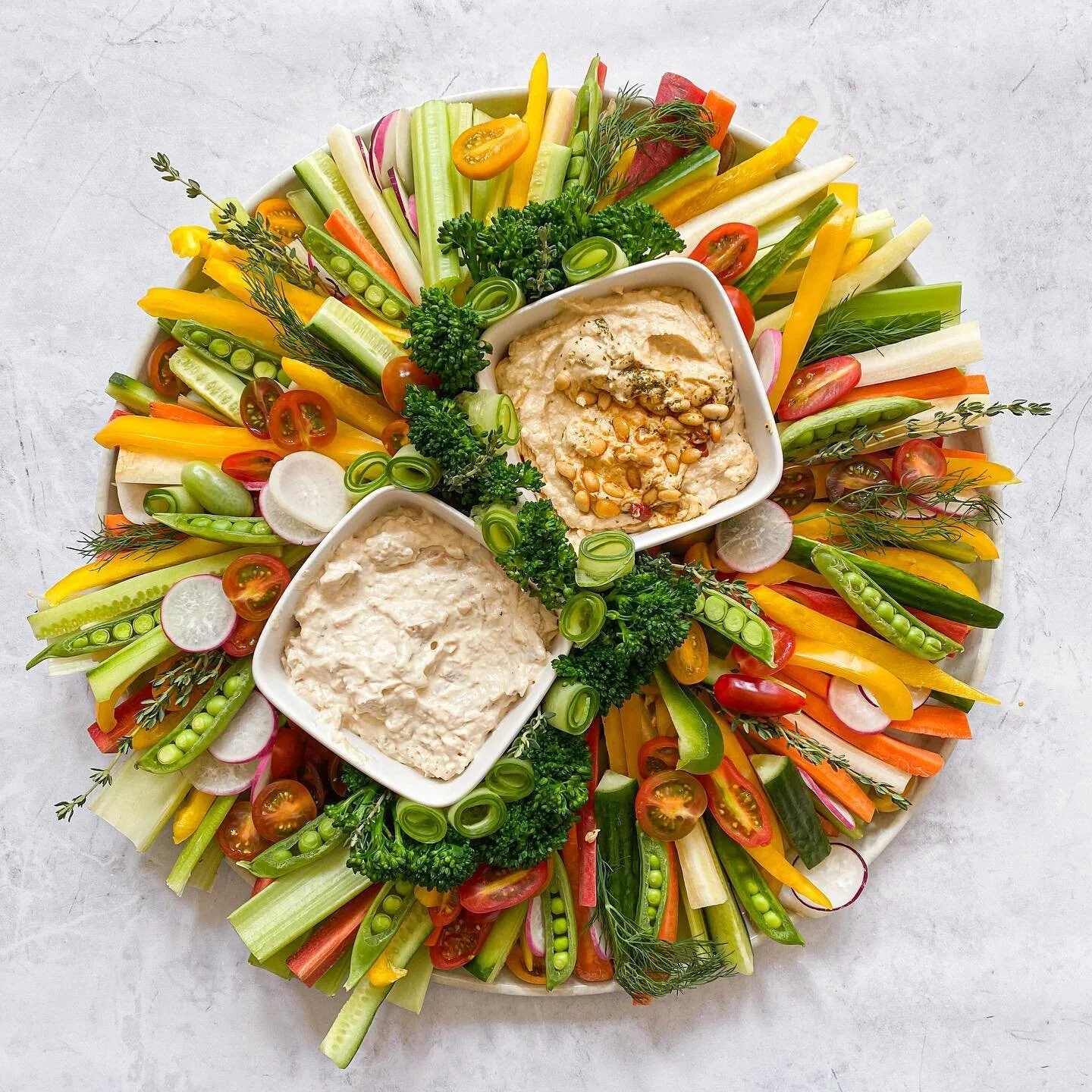 i&rsquo;m usually really not a fan of color on on my boards - which is why I tend to keep my cheeseboard ingredients minimal - but these veggie boards are so mesmerizing 😵&zwj;💫

crudit&eacute;s boards will be available to order on the WTG website 