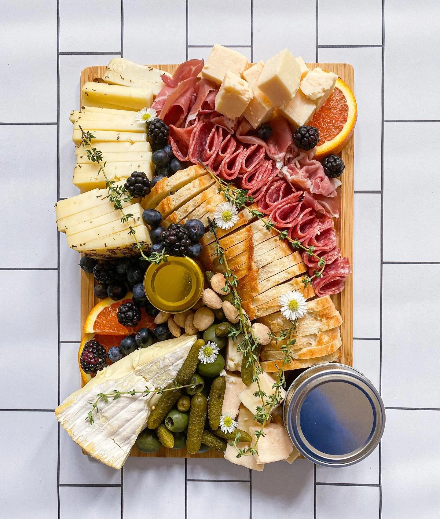 only 2 more days to grab a $15 ticket to my virtual workshop that teaches you how to make a board that looks like this &uarr; 

link in bio 🤍