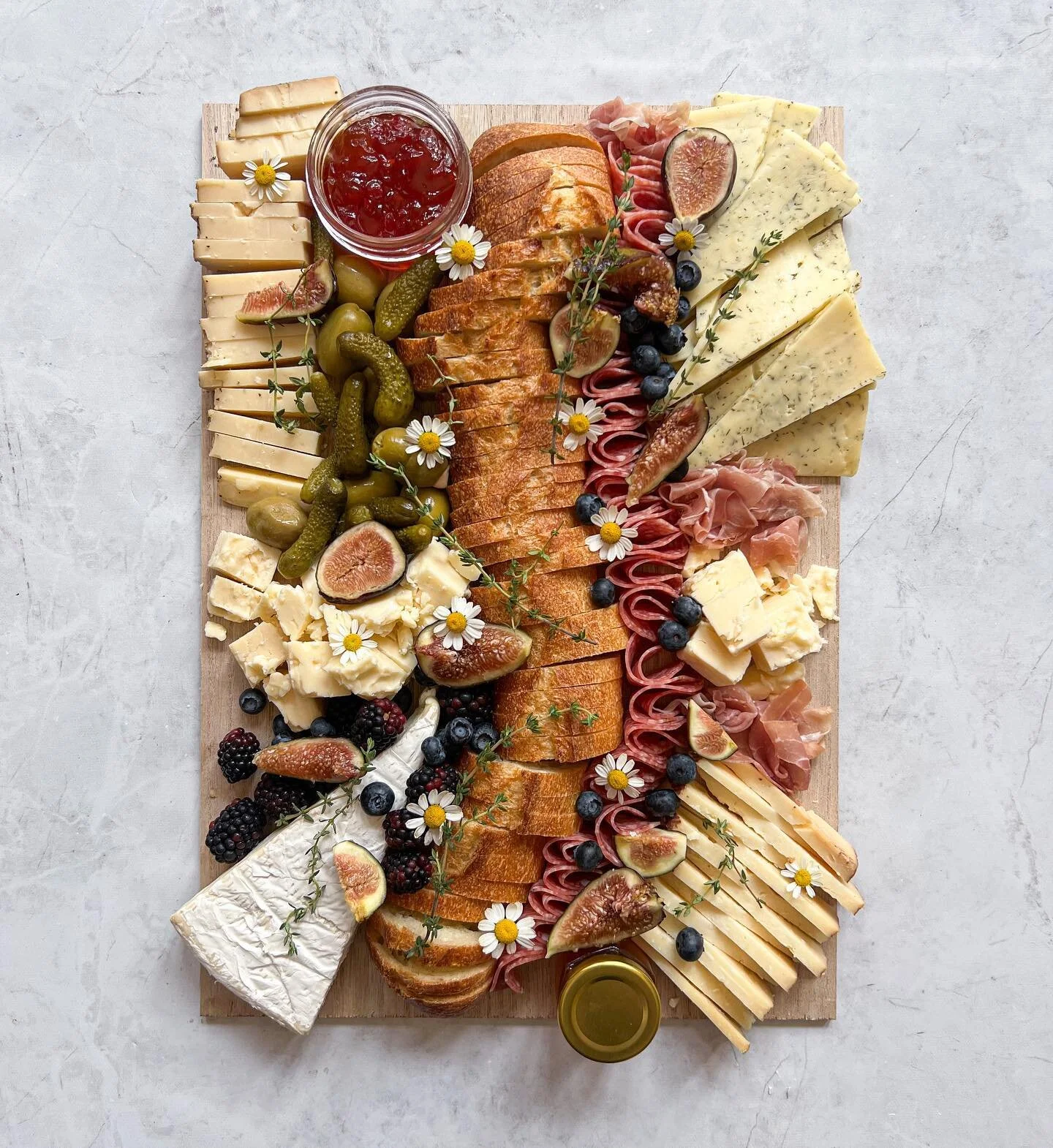 risking overdoing the figs &amp; chamomile for as long as they&rsquo;re in (their very short midwest) season 

feat. my party animal, the killarney