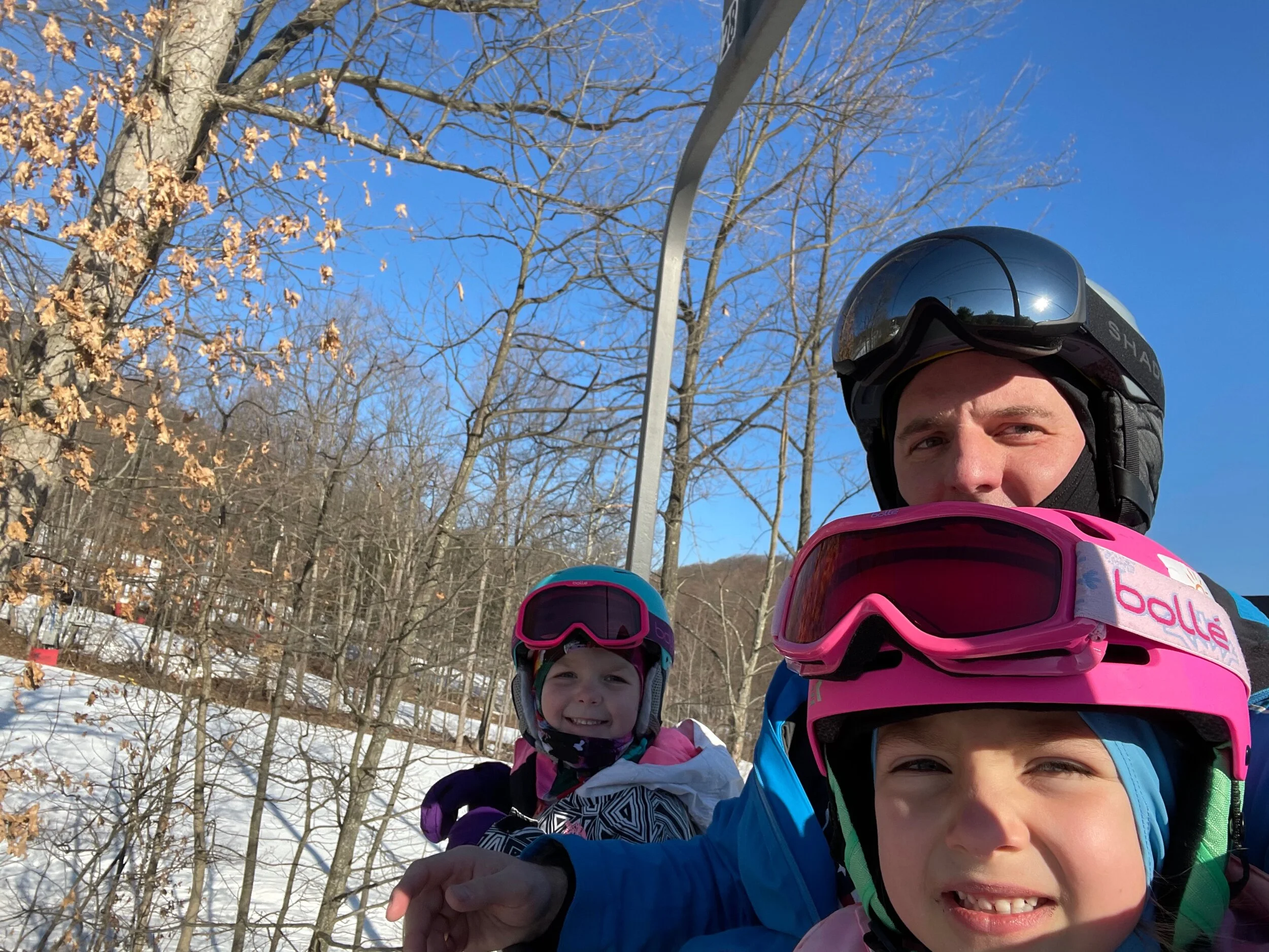  Family-time on the east coast slopes. (Photo Credit: Patrick Whipkey, Director of USAV)  