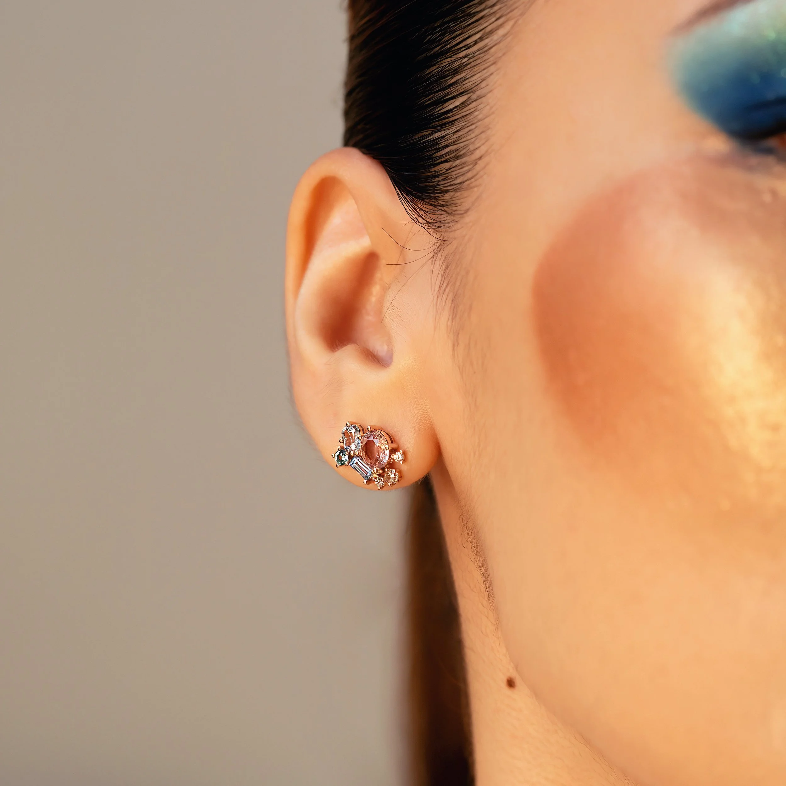 Stars_at_Dusk_Peach_Sapphire_Earrings_Worn1.jpg