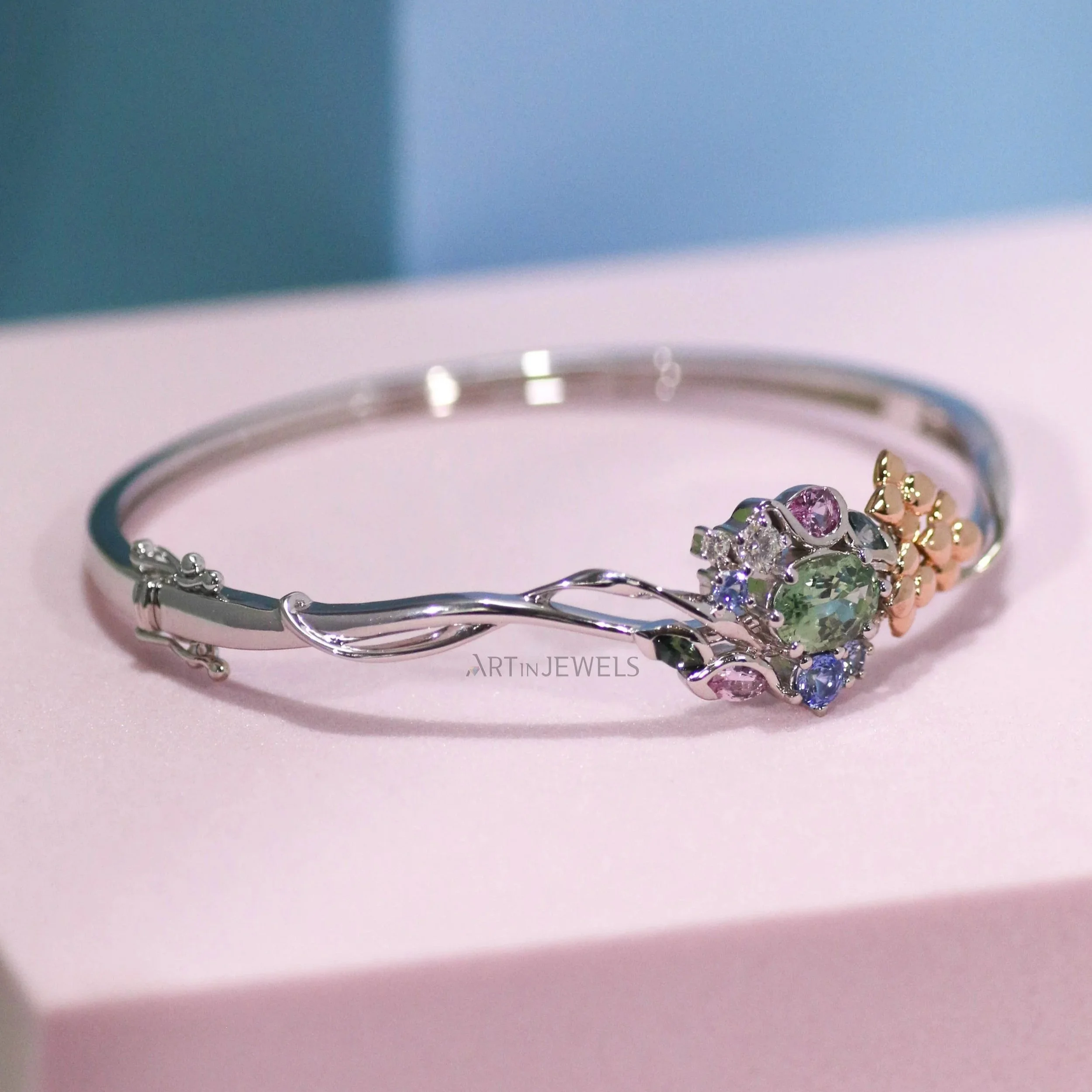 Under_the_Blue_Sky_Sapphire_Bangle+%286%29.jpg