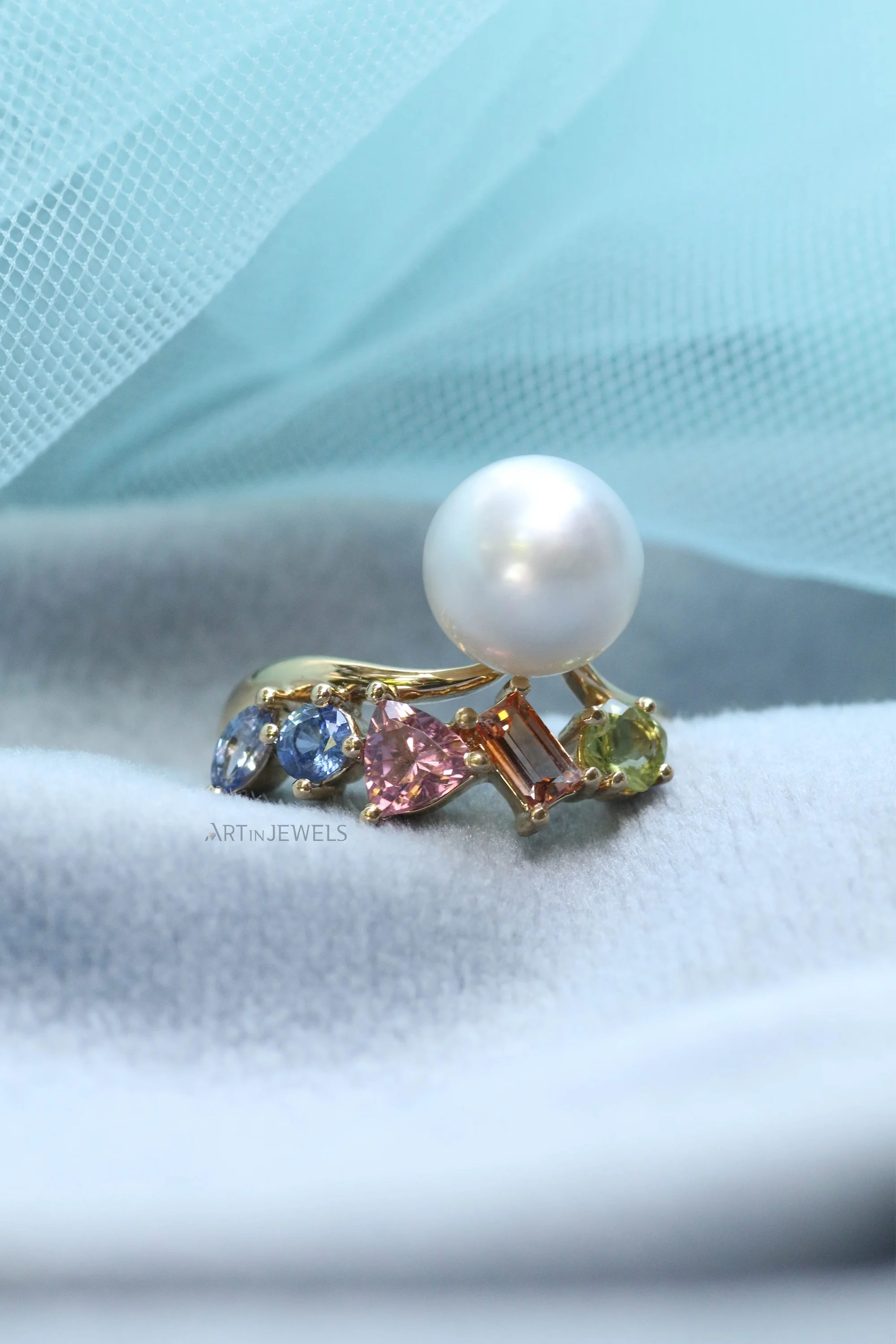 Dragonfly River (South Sea Pearl)